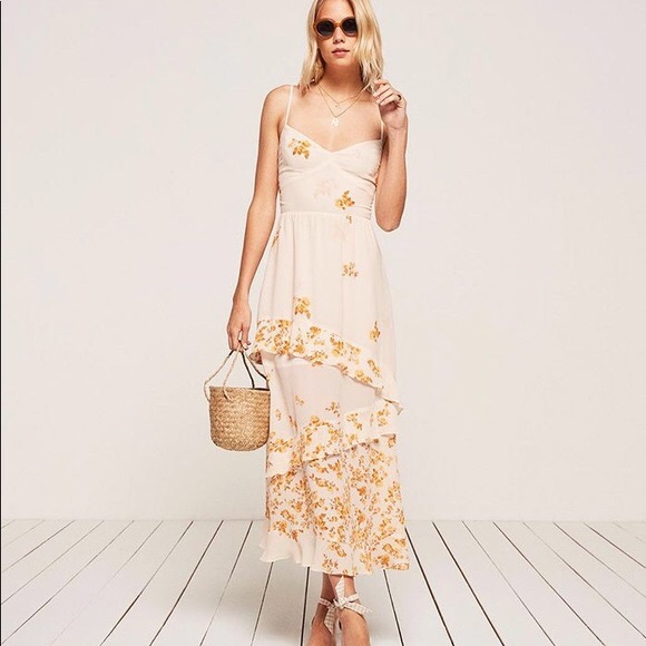 Reformation Dresses & Skirts - HP🎉 🆕 Reformation Floral Print Sasha Dress